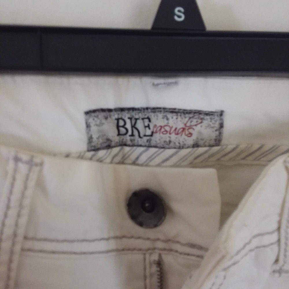 White BKE's - Picture 3 of 4